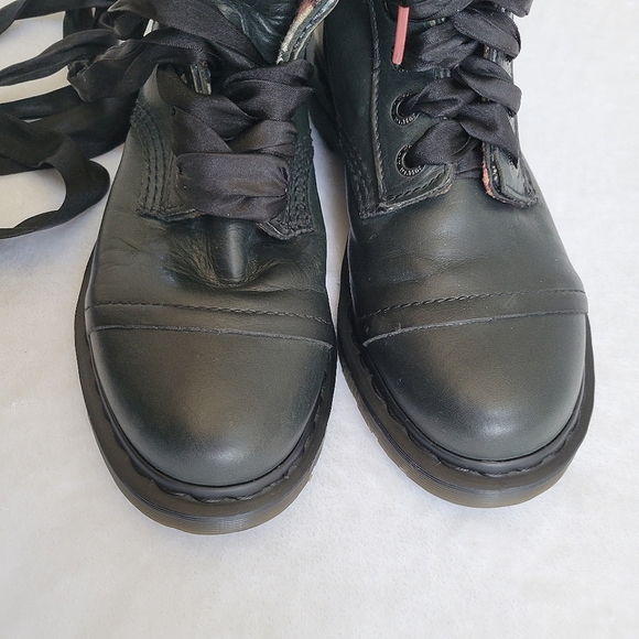 Dr. Martens Triumph Dark Green Combat Foldover Boots with Ribbon Laces Size 8 - Picture 12 of 14